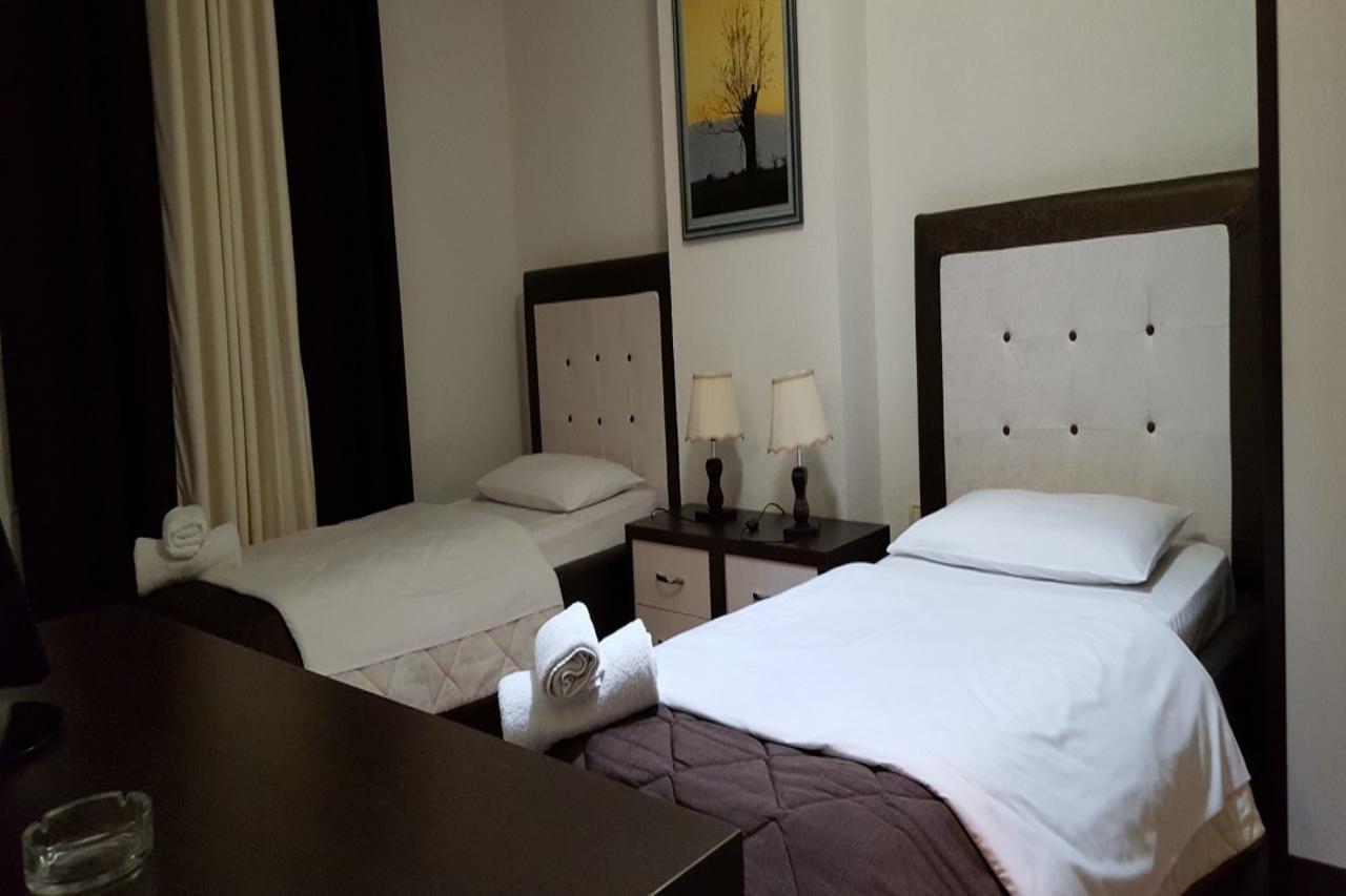 Hotel Livia 티라나 외부 사진