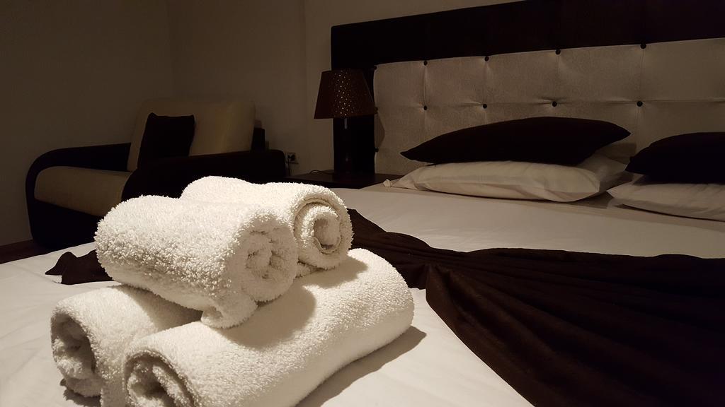 Hotel Livia 티라나 외부 사진