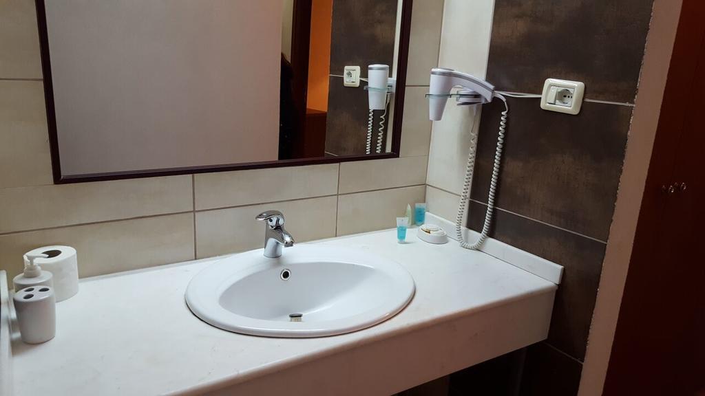 Hotel Livia 티라나 외부 사진
