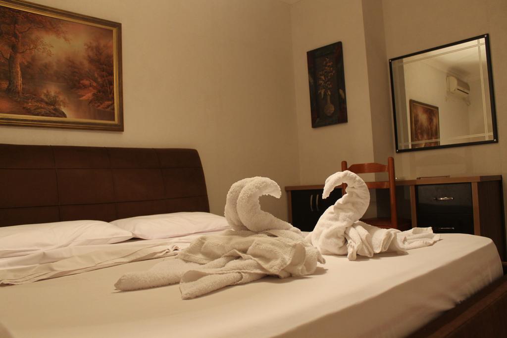 Hotel Livia 티라나 외부 사진