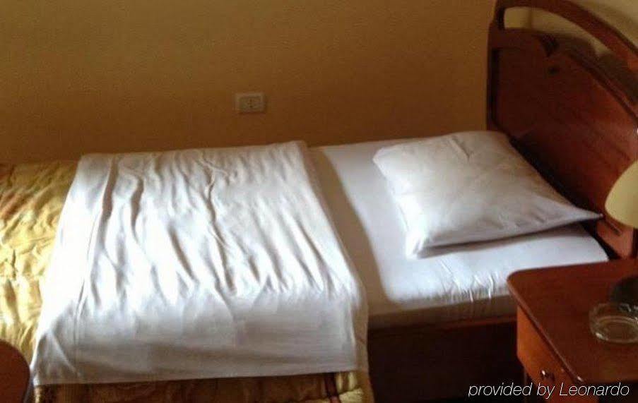 Hotel Livia 티라나 외부 사진