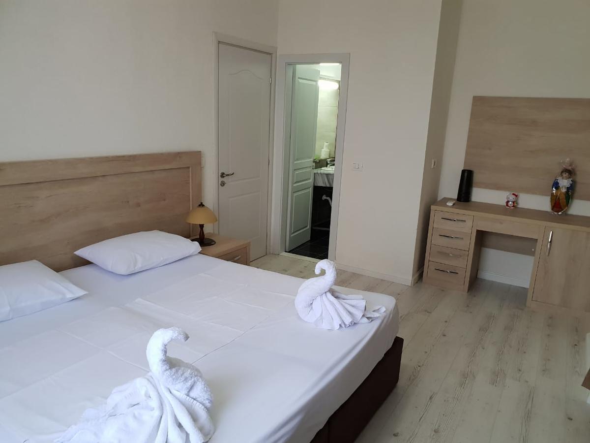 Hotel Livia 티라나 외부 사진